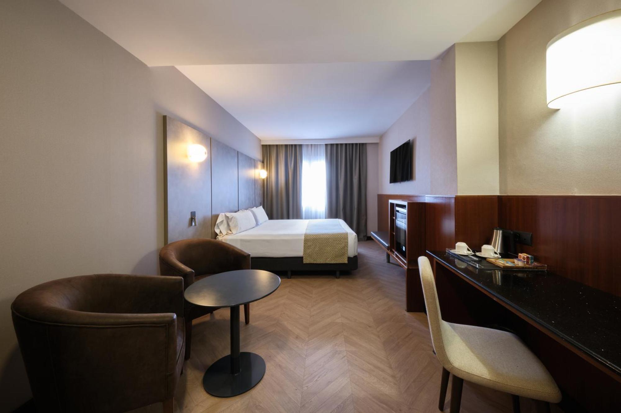 Premium Double or Twin Room,1654247699:JPEG